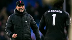 Klopp y Alisson tras el partido