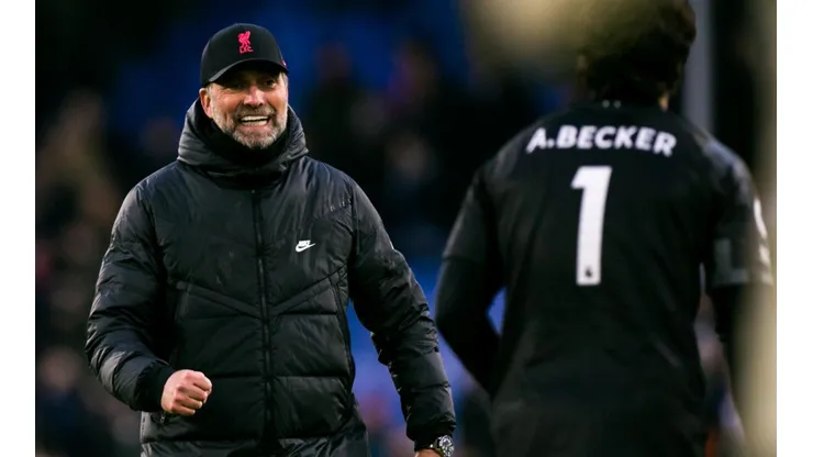 Klopp y Alisson tras el partido