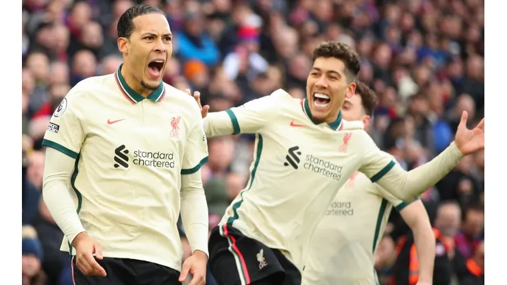 Virgil Van Dijk y Firmino en el primer gol de Liverpool
