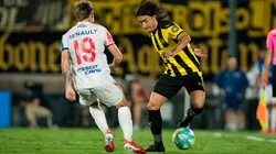 Nacional y Peñarol en acción.