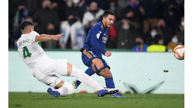 Eden Hazard convirtió el gol del triunfo.