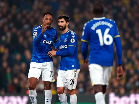 Histórico exfutbolista inglés toma fuerza para entrenar a Everton