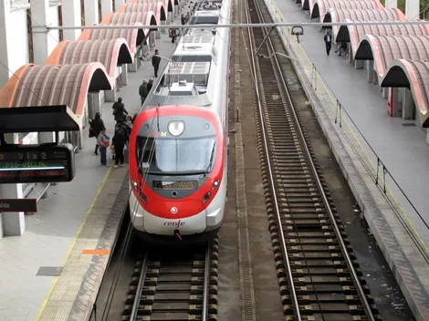 En España se abrieron vacantes para trabajar sin experiencia en el Renfe: ¿Cuánto gana un maquinista?