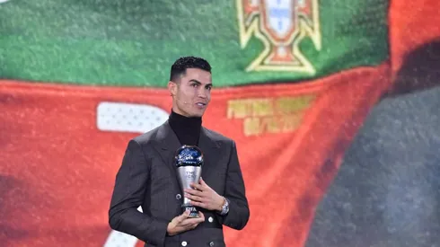 Cristiano Ronaldo recibe un premio especial en The Best.