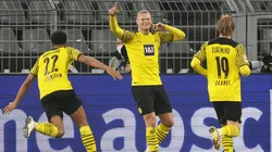 Festejo de gol de Borussia Dortmund.