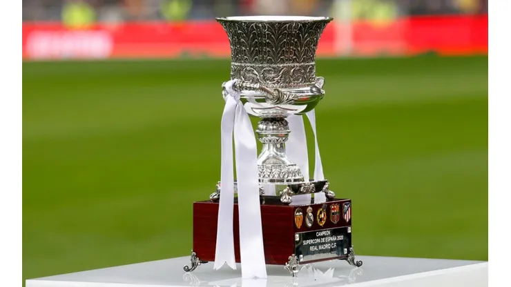 Trofeo de la Supercopa de España.
