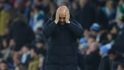 Guardiola sufre por varias bajas en Manchester City por Covid.
