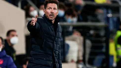 Diego Simeone en dirección de Atlético.