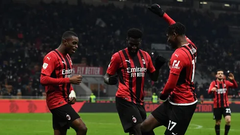 Milan avanzó en la Copa Italia.