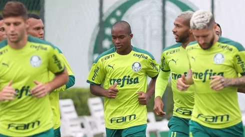 Endrick, entrenando con el primer equipo de Palmeiras.