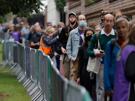 Insólito: pensó que era la fila para vacunarse y era para sacar entradas para la Copa del Rey
