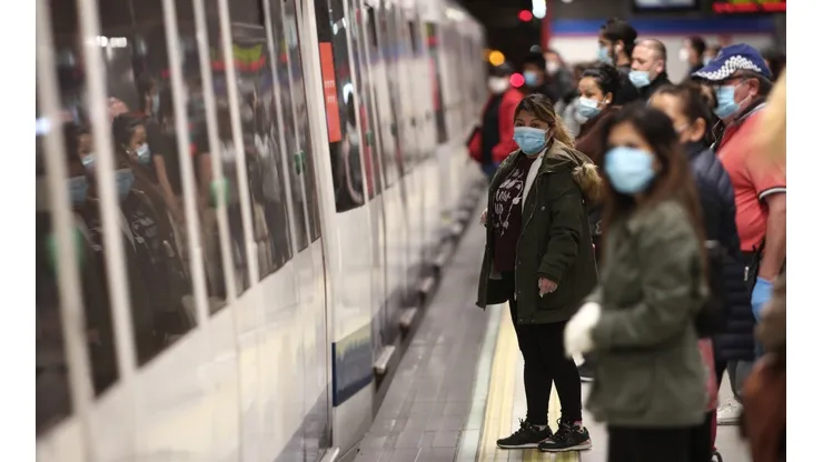 En España los trabajadores que contraigan pueden presentar la baja por incapacidad temporal.
