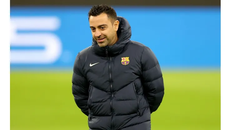Sonríe Xavi: suma a dos figuras para el choque ante Real Madrid.