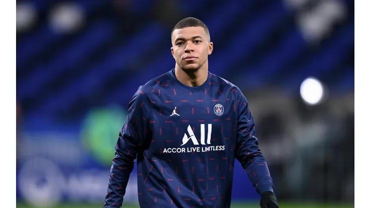 PSG sabe que está cerca de perder a Mbappé y le busca reemplazo.