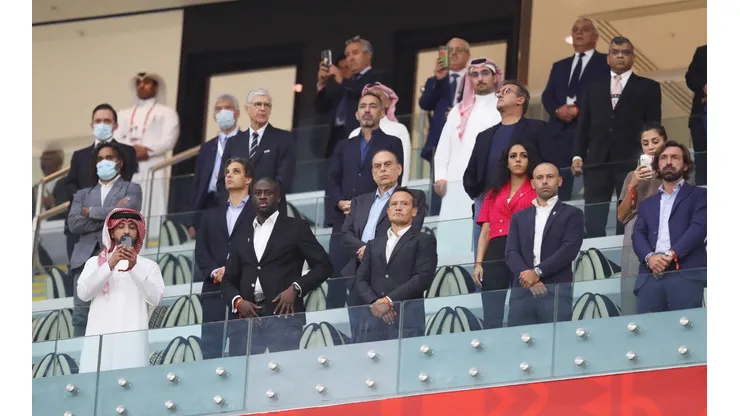 Yaya Touré presenciando la Copa Árabe.
