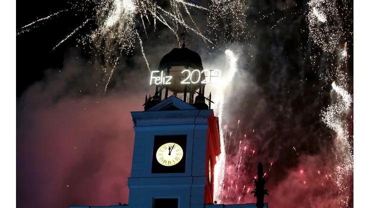 En Madrid recibieron el año en Puerta del Sol.