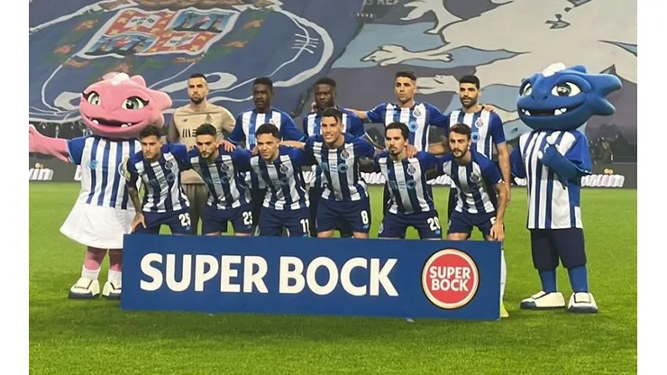 Porto en formación antes del clásico.