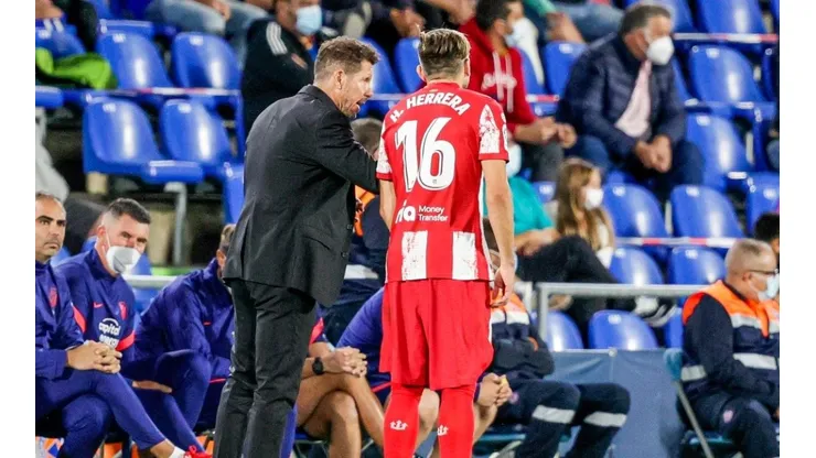 Simeone y Herrera, entre los casos positivos de Covid-19