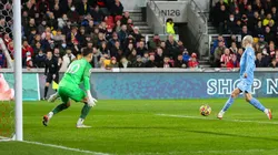Phil Foden anotando el único gol del partido.