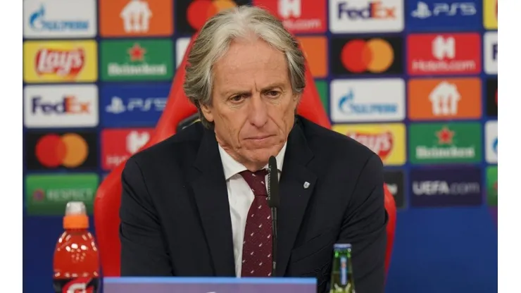 Jorge Jesús es despedido de Benfica.
