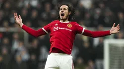 Cavani ingresó desde el banco y rescató un punto para Manchester United.