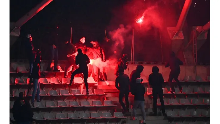 Los incidentes que derivaron en la eliminación de los dos clubes.