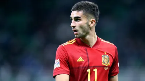 Ferrán Torres defendiendo a España en la Nations League.
