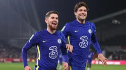 Jorginho y Marcos Alonso celebrando el segundo gol.