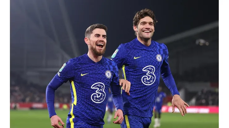 Jorginho y Marcos Alonso celebrando el segundo gol.