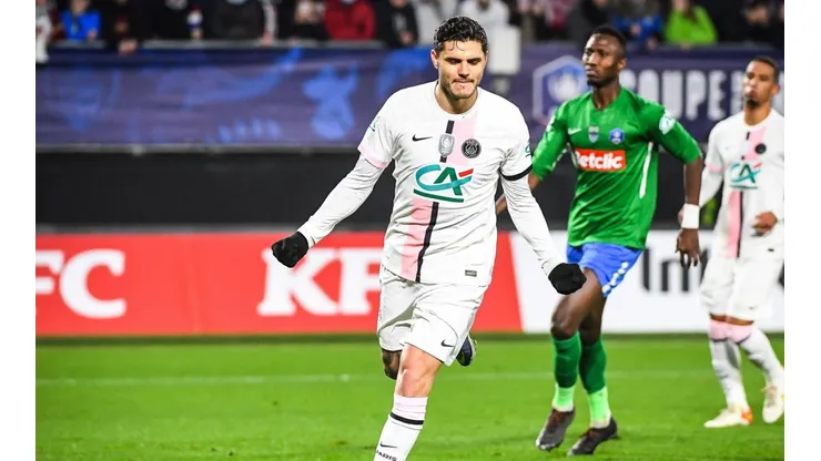 Icardi rescató un punto para PSG.