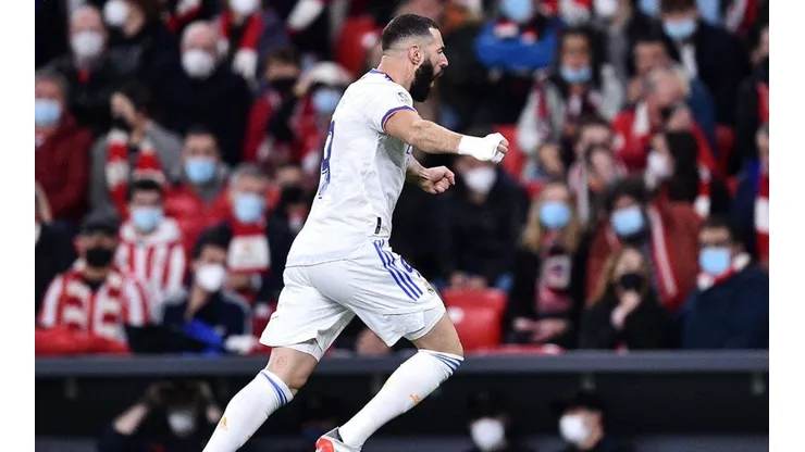 Karim Benzema en festejo de gol.