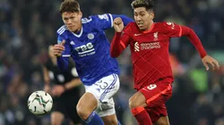 Liverpool vs Leicester en acción de juego.