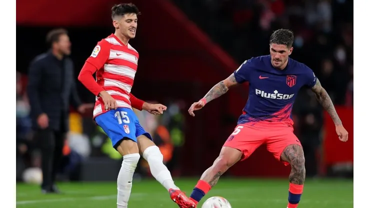 Granada le da otro golpe a Atlético de Madrid.