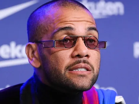 ¿Por qué el debut oficial de Dani Alves en Barcelona deberá esperar?
