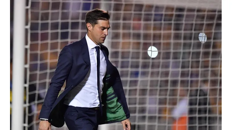 Se retrasa el arribo de Alonso a Uruguay.