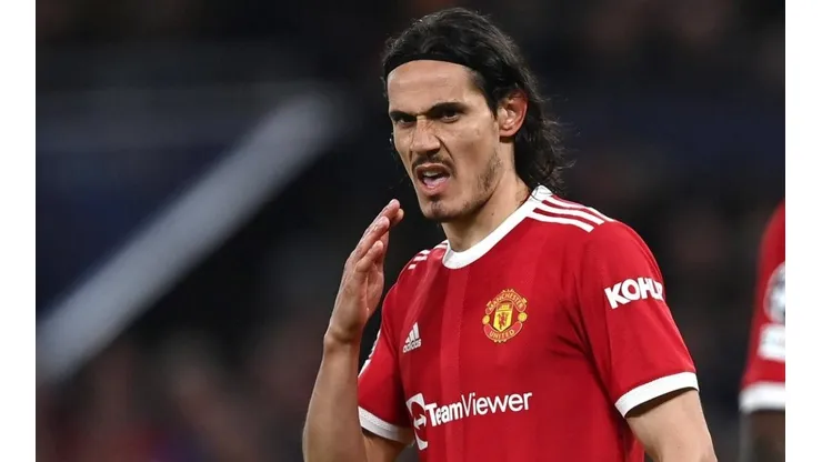 Edinson Cavani y su llegada a Barcelona sufren un revés desde Inglaterra.