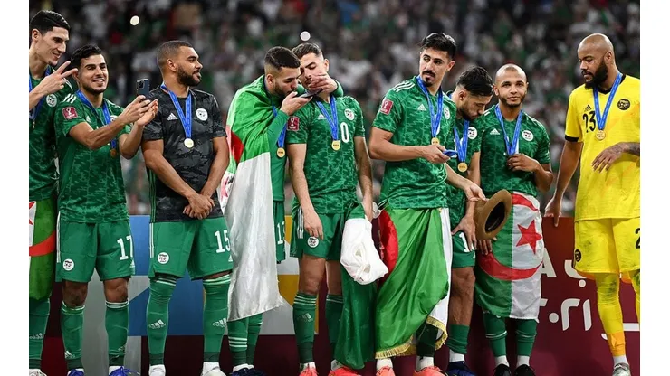 Argelia en festejo de la Copa Árabe.