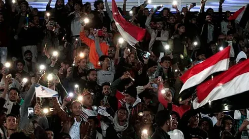 Celebraciones en Yemen que detuvieron, por un rato, la Guerra Civil.