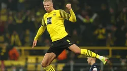 Erling Haaland en tremendo festejo de gol.