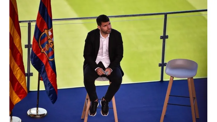 Agüero anunció su retiro del fútbol profesional.