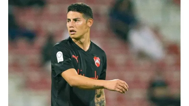 James Rodríguez en acción con Al-Rayyan.