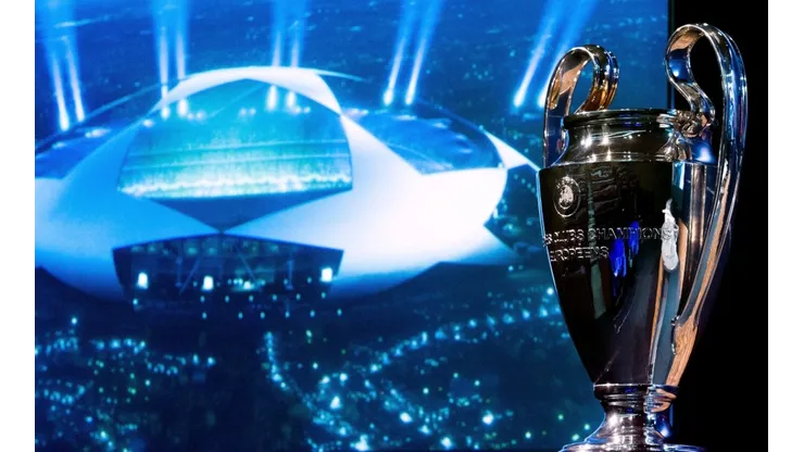 Trofeo de la UEFA Champions League.