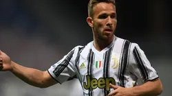 Arthur la sigue pasando mal en Juventus.