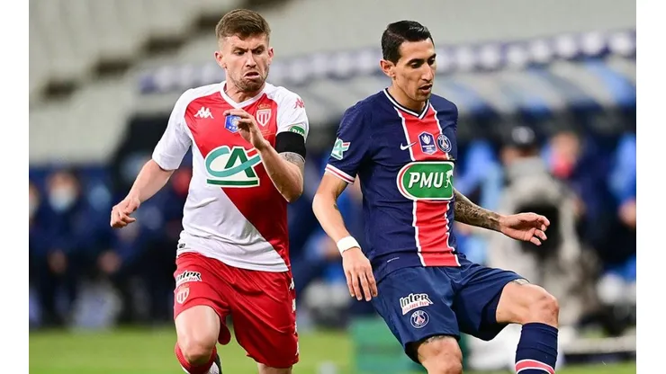 Acción de juego de PSG y Mónaco.
