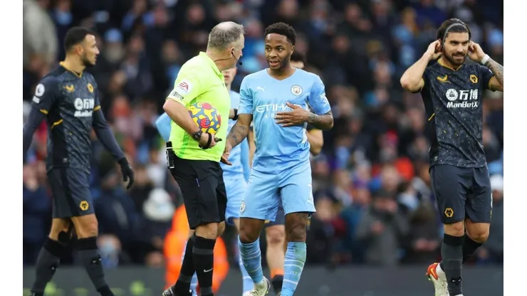 Manchester City le ganó a Wolverhampton con mucha polémica.