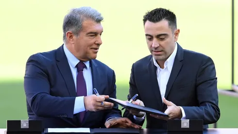 Joan Laporta y Xavi Hernández, presidente y entrenador del Barcelona.