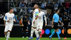 Dimitri Payet junto a los jugadores del Marsella.