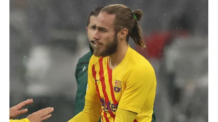 Mingueza en acción con Barcelona.