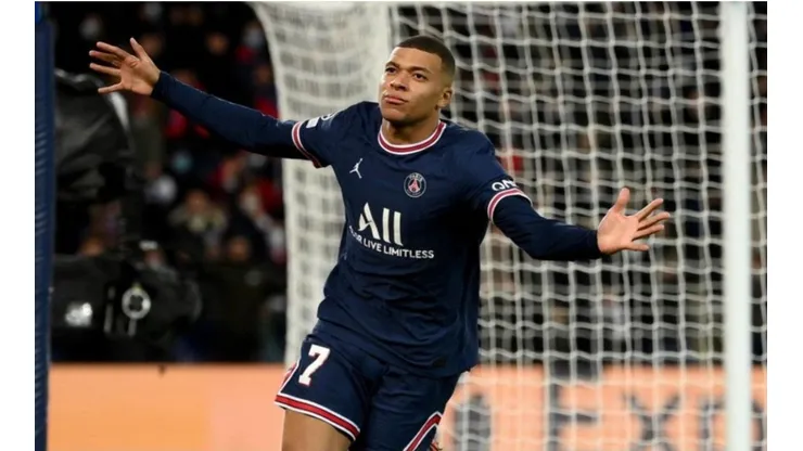 Mbappé anotó un doblete en solo siete minutos ante Brujas.
