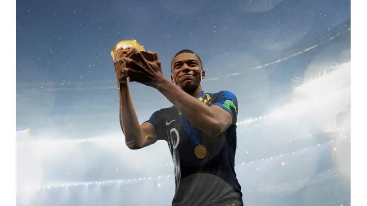Otro campeón del mundo podría quedar libre.